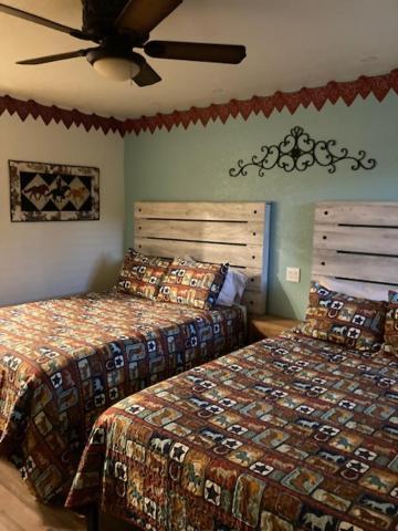 Horseshoe Riverside Lodge Canyon Lake Εξωτερικό φωτογραφία
