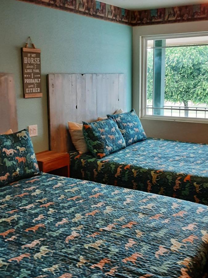 Horseshoe Riverside Lodge Canyon Lake Εξωτερικό φωτογραφία